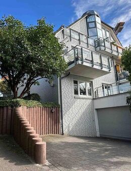 Exklusive 3-Zimmer-Erdgeschosswohnung mit 2 TG-Stellplätzen in direkter Elbnähe - Wedel