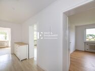 Renovierte 2-Zimmer-Wohnung mit EBK, Balkon und Einzelgarage - Würzburg