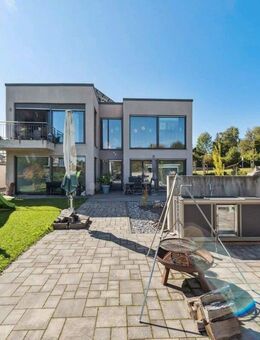 Außergewöhnliche Architektenvilla mit Luxus-Ausstattung. Vollständig barrierefrei - Speicher