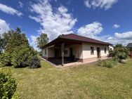 CHARMANTER BUNGALOW MIT GROßEM GRUNDSTÜCK - Regis-Breitingen