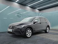 VW Tiguan, 1.5 TSI Allspace Life, Jahr 2023 - München