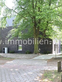 Stilvolle Kapitalanlage: Energieeffizientes Architektenhaus mit 3 großen Wohneinheiten und zukunftssicherer Ausstattung (Wärmepumpe) / KFW-70 Neubau - Hamburg