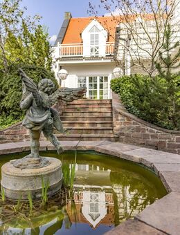 Elegante Vorstadtresidenz mit großzügigen Grundstück - München