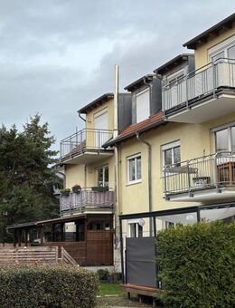 Gepflegte 3-Zimmer-DG-Wohnung mit Balkon & weitem Blick – ruhige Wohnlage in Kitzingen - Kitzingen