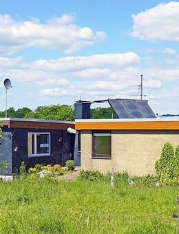 Doppelbungalow mit viel Land und kleiner Stallung - Bergisch Gladbach