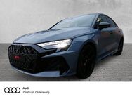 Audi RS3, 2.5 Limousine TFSI quattro, Jahr 2022 - Oldenburg