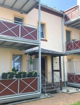 2 Raum WE mit Balkon, EBK u. Möbel - Döbeln