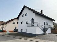 Schiffweiler OT: Freist. 2 Fam.-Haus mit großzügigem Raumangebot - Schiffweiler