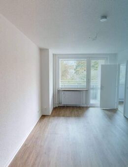 Helle 1-Zimmer-Wohnung mit BALKON und Duschbad - Rendsburg
