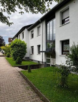 Wohnung mit großem Balkon und riesigem Keller in Böblingen-Tannenberg - Böblingen