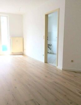 !! 2-Zimmer-Wohnung mit Balkon und neuem Laminat im Stadtteil Gablenz !! - Chemnitz