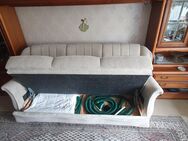Couch mit Bethkasten - Frankfurt (Main) Niederrad
