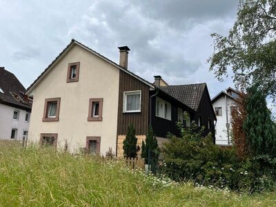 Historisches Haus mit Garten und Potential