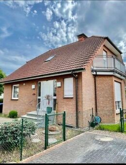 Helles und charmantes Einfamilienhaus in begehrter Lage von Bad Pyrmont - Bad Pyrmont