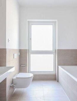 Wohntraum für die ganze Familie - Moderne 4-Zi.-Wohnung mit EBK, 2 Bäder, 2 Balkone, TG-Stellplatz! - Frankfurt (Main)