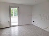 Hier können Sie sofort einziehen und die 1. Monatsmiete sparen ! - Zwickau