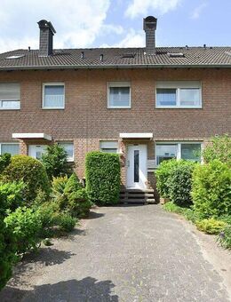 RESERVIERT! Charmantes Reihenmittelhaus in ruhiger Lage! - Bielefeld