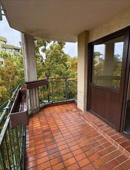 (Frisch sanierte) Traumwohnung! 4-Zimmer-Wohnung mit Balkon und "Master-Bedroom" - Neuried (Bayern)