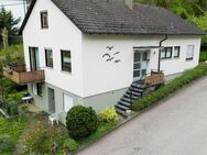 Idyllisches Einfamilienhaus mit Einliegerwohnung und unverbaubarem Blick auf den Rosenstein - Heubach
