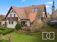 Luxuriöses Domizil! Exklusives Haus mit traumhaftem Garten und Poolanlage in ruhiger Lage - Thurnau