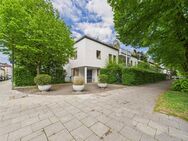 Am Karneidplatz in Harlaching: Helle 3-Zimmer-Wohnung mit Südwest-Balkon - Sofort verfügbar - München