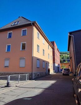 Gemütliche 2-Raum-Eigentumswohnung mit Garage in ruhiger Lage von Probstzella - Probstzella