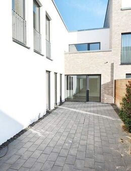 Echternach Immobilien: ... vermietetes Reihenhaus mit Wow Effekt - Reinbek