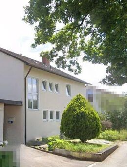 von Behm Immobilien - Solide Kapitalanlage - MFH mit 3 Wohneinheiten, fußläufig zur S-Bahn - Röhrmoos