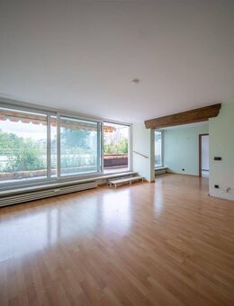 Helle 3-Zimmer-Dachgeschosswohnung mit Blick ins Grüne in Ramersdorf-Perlach - München