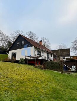 Natur Pur! Einfamilienhaus mit separater Wohneinheit mit Traum Grundstück & Blick auf die Krukenburg in Bad Karlshafen/ Helmarshausen - Bad Karlshafen