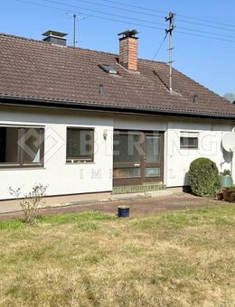 EINFAMILIENHAUS MIT GARAGE UND SUPER-GRUNDSTÜCK | NETPHEN - Netphen
