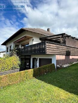 Freistehendes Einfamilienhaus mit Einliegerwohnung in schöner Waldrandwohnlage von Waldems-Esch - Waldems