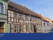 4-Zimmer-Wohnung im denkmalgeschützten Fachwerkhaus - Erstbezug nach Sanierung - Treuenbrietzen