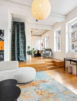 Sanierte 3-Zimmer Altbauwohnung im Hochparrtere mit 3,5 m Deckenhöhe - Altona Altstadt - Hamburg