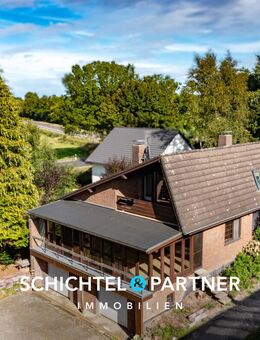 Worpswede | Exklusives Zweifamilienhaus mit großem Garten und zwei Garagen - Worpswede