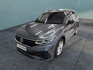 VW Tiguan, 2.0 TDI Allspace R-Line, Jahr 2022 - München