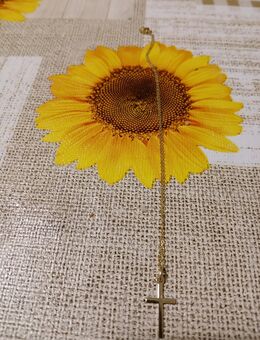 333 Gelb Gold Kette mit Kreuz Anhänger zu verkaufen - Eschborn