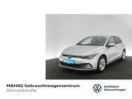 VW Golf, 1.5 TSI VIII LIFE, Jahr 2023 - München