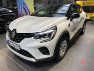 Renault Captur, TCe 140 GPF ZEN, Jahr 2021 - Dresden