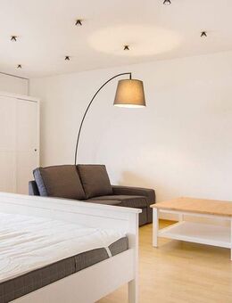 Tolles, voll möbliertes Appartement: Terrasse und kleiner Garten inklusive - Dachau