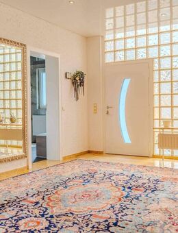 Großzügiges Einfamilienhaus mit vielseitigem Nutzungspotenzial in Riedstadt - Riedstadt