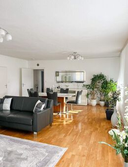 Ihr neues Zuhause in Fürth: Moderne 4-Zimmer-Wohnung für Familie, Paar oder WG - Fürth