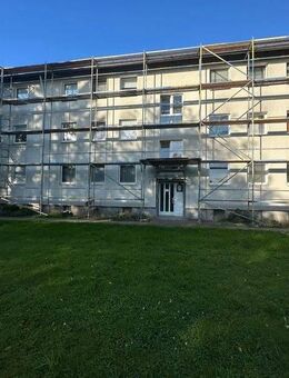 Geräumige 3-Zi.-Erdgeschosswohnung mit Balkon! - Leichlingen (Rheinland, Blütenstadt)