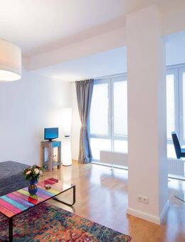 Exklusives Wohnen / Arbeiten in St. Georg inkl. Stellplatz - Hamburg