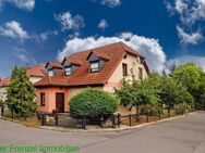 Einfamilienhaus mit Carport und angelegtem Garten - Bad Lausick
