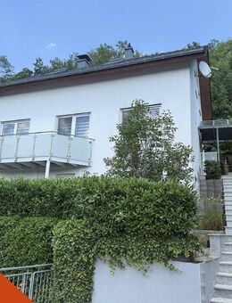 Garantierter Burgblick über den Dächern - Ihr Traumhaus in Nassau - Nassau