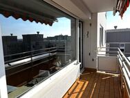 -Hoch hinaus- Gut geschnittene 2 Zi Wohnung mit sehr großer Wohnküche - Germering