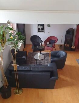 Österreich! Außergewöhnliches WOHNHAUS (Unikat) mit ATELIER in TARSDORF (ca. 10 km v. Burgh. entf.) - Burghausen