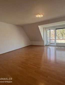 Deisterblick! Zentral gelegene 4- Zimmerwohnung mit Balkon - Barsinghausen