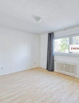 IMMOBERLIN.DE - Sehr sympathische Wohnung mit Südloggia in angenehmer Lage nahe der Havel - Berlin